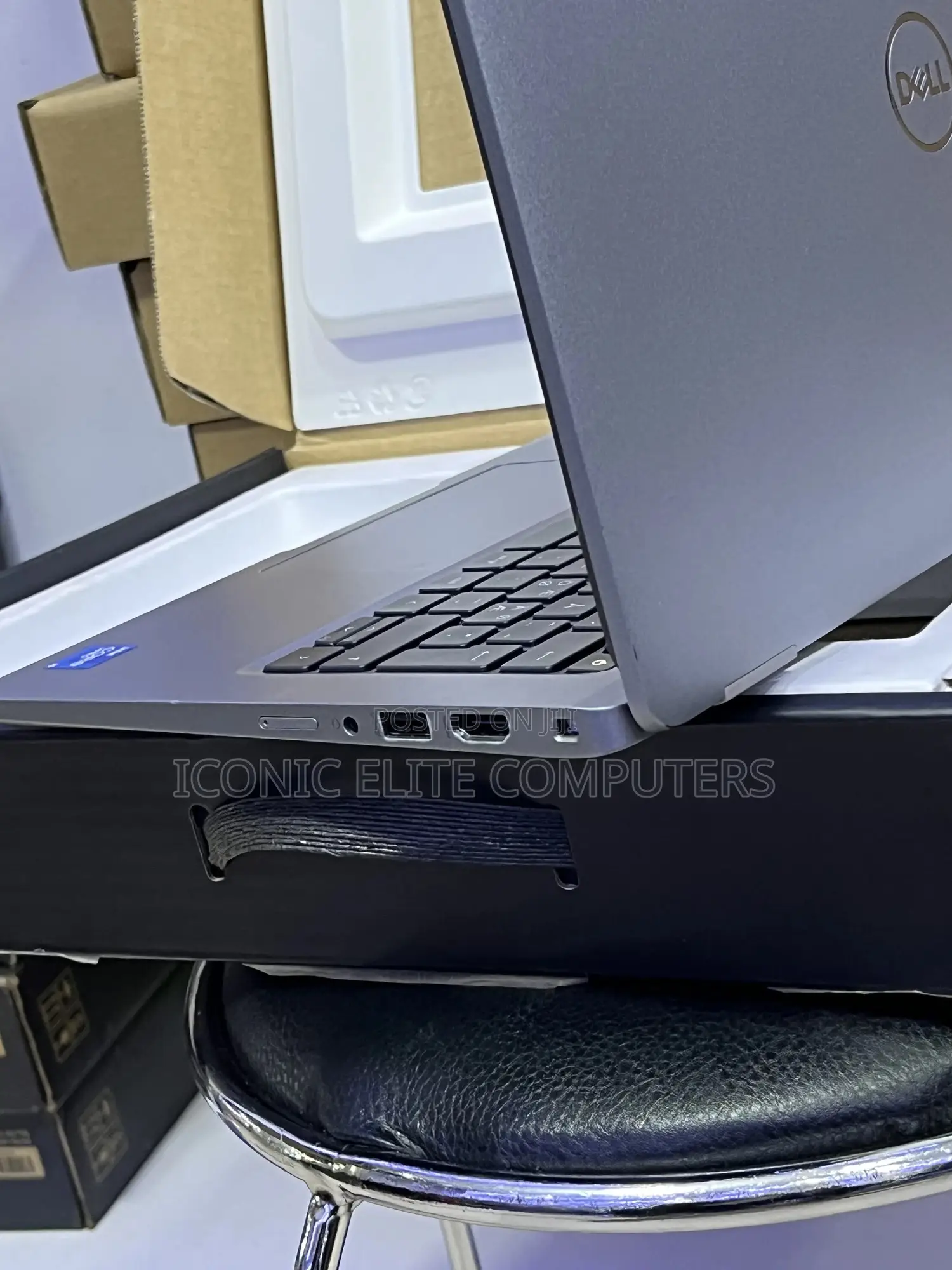 New Laptop Dell Latitude 5320 8GB Intel Core i5 SSD 256GB