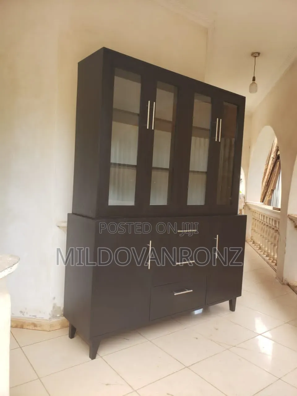 Mugavu Cupboard