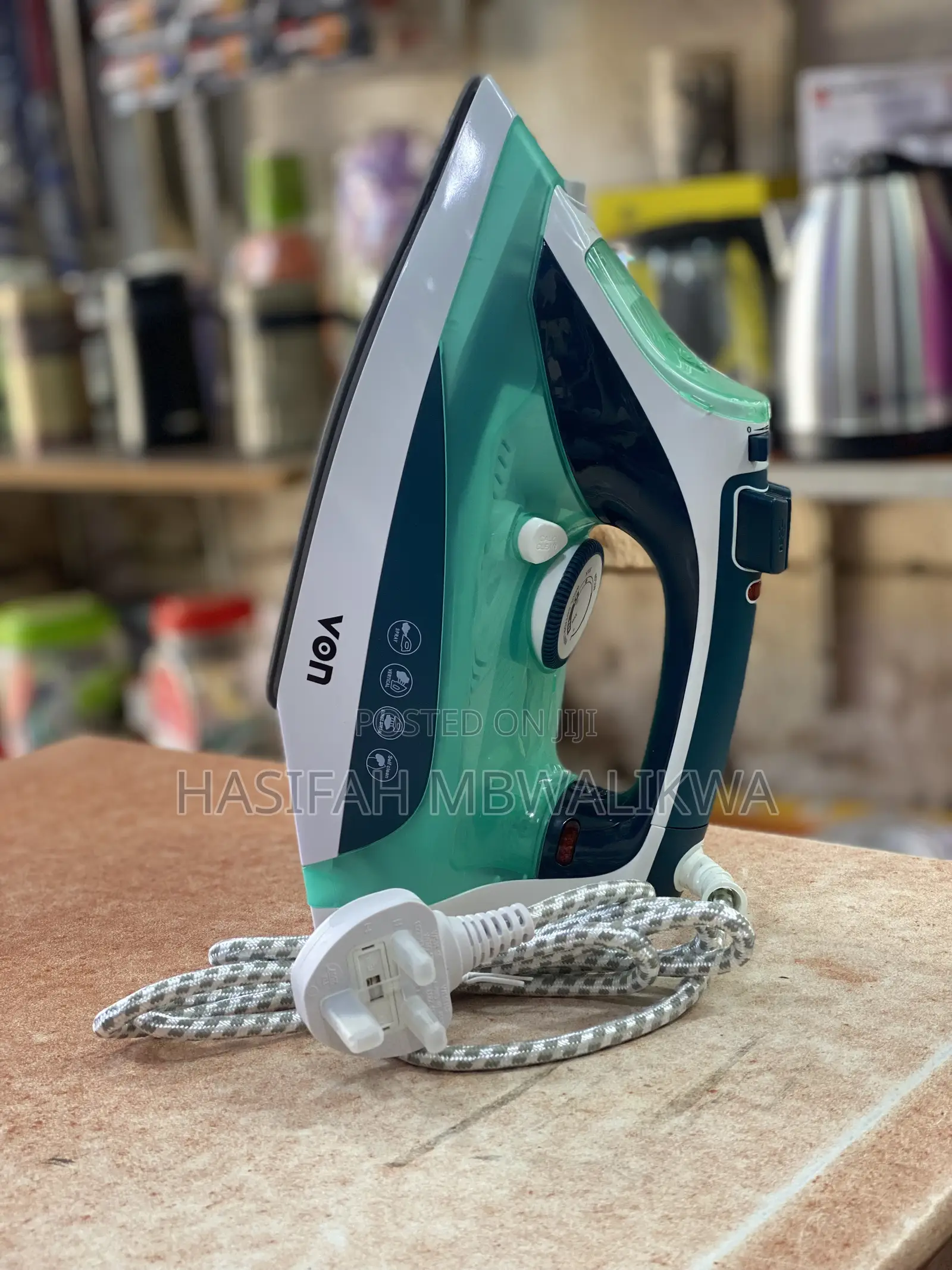 Von Steam Iron 2400w