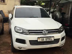 Volkswagen Touareg 2014 White