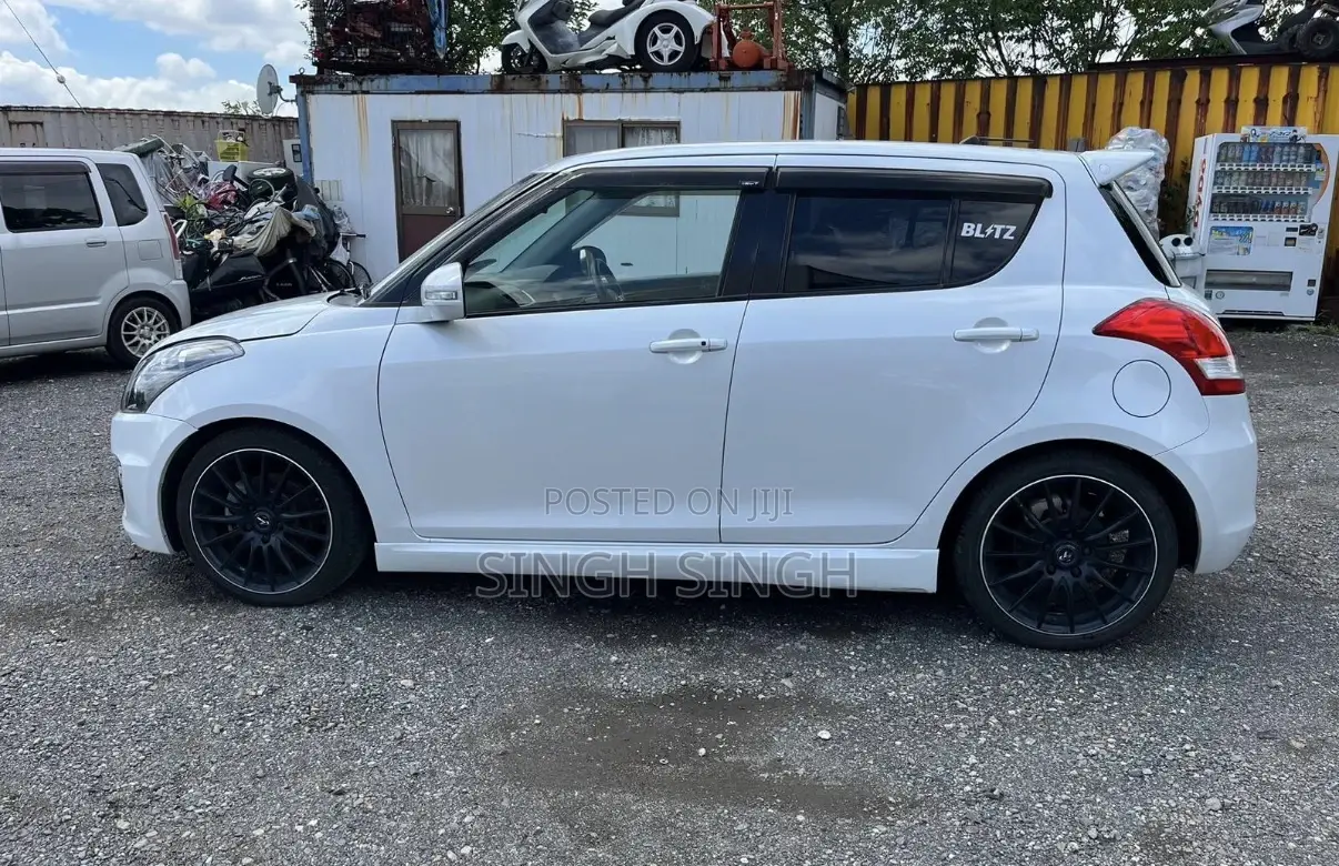 Suzuki Swift Sport 2012 White