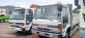 Isuzu Forward Crane