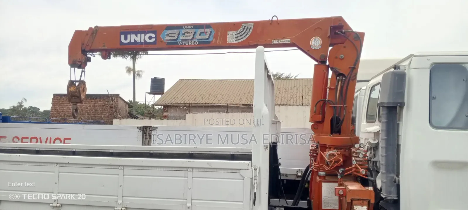 Isuzu Forward Crane