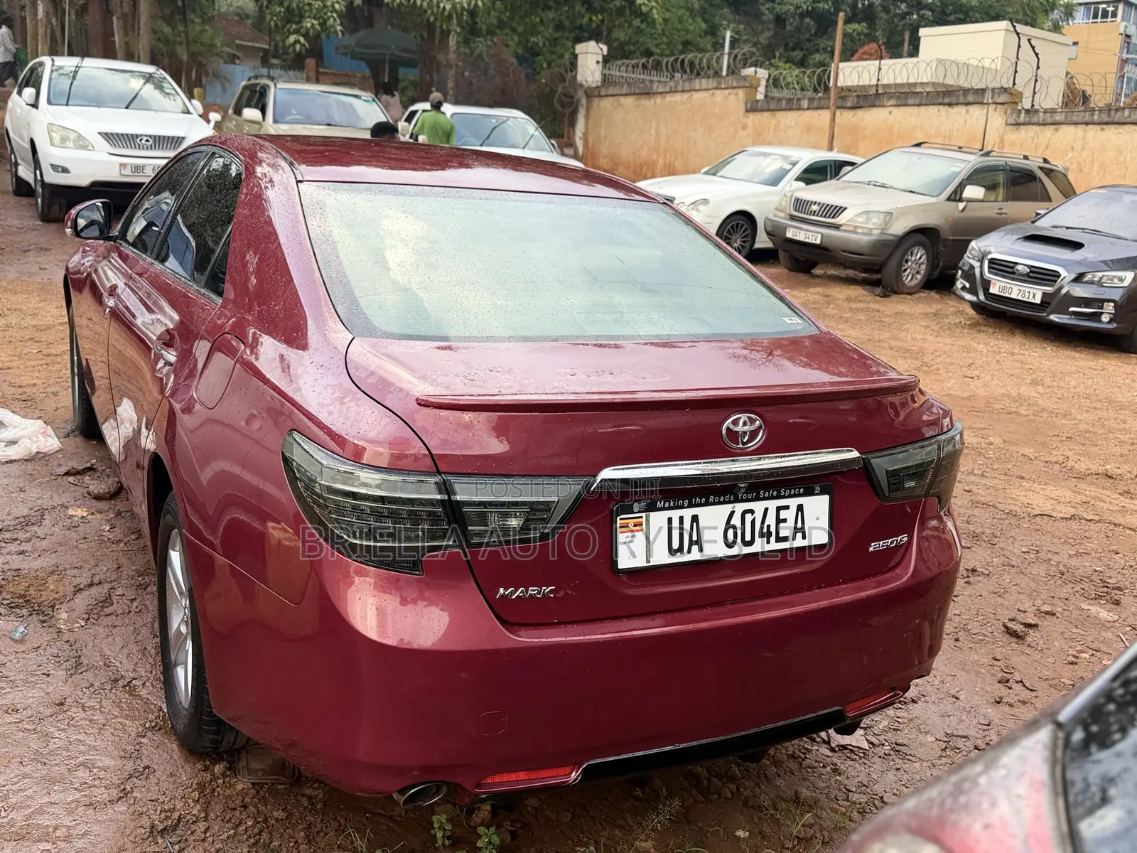 Toyota Mark X 2011 Maroon