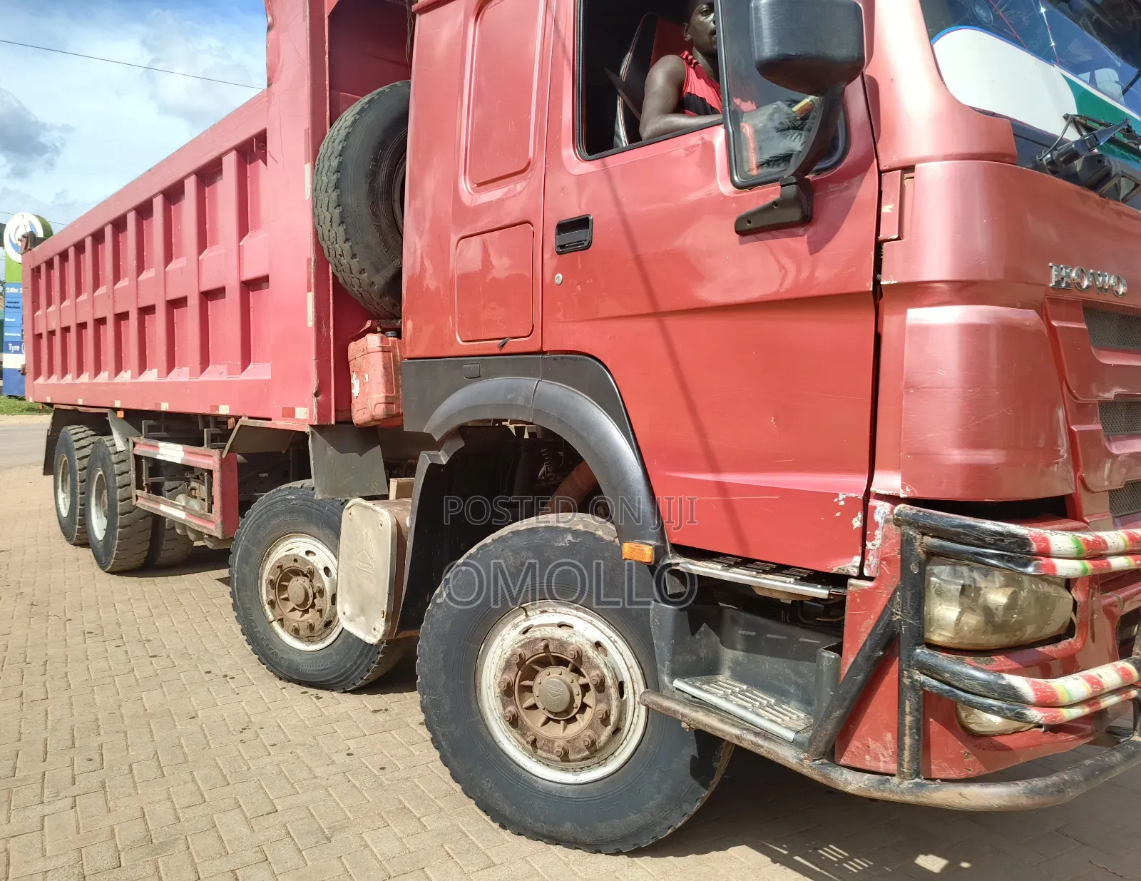 A 400hp Sinotruck in Good Condition