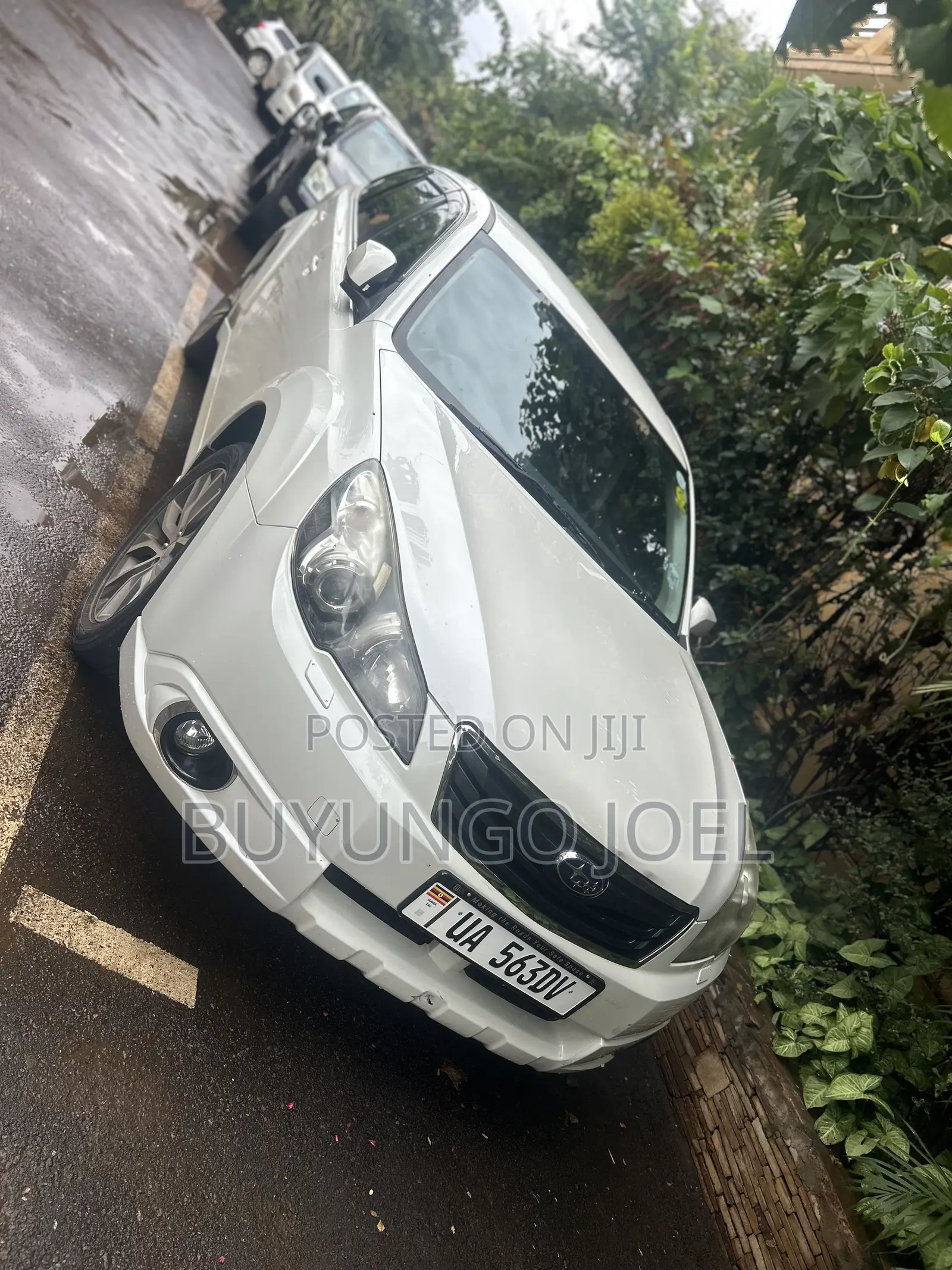 Subaru Outback 2.5i 2011 White