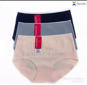 Women's Seamless Underwear.