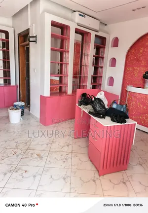 Business Interior Cleaning
