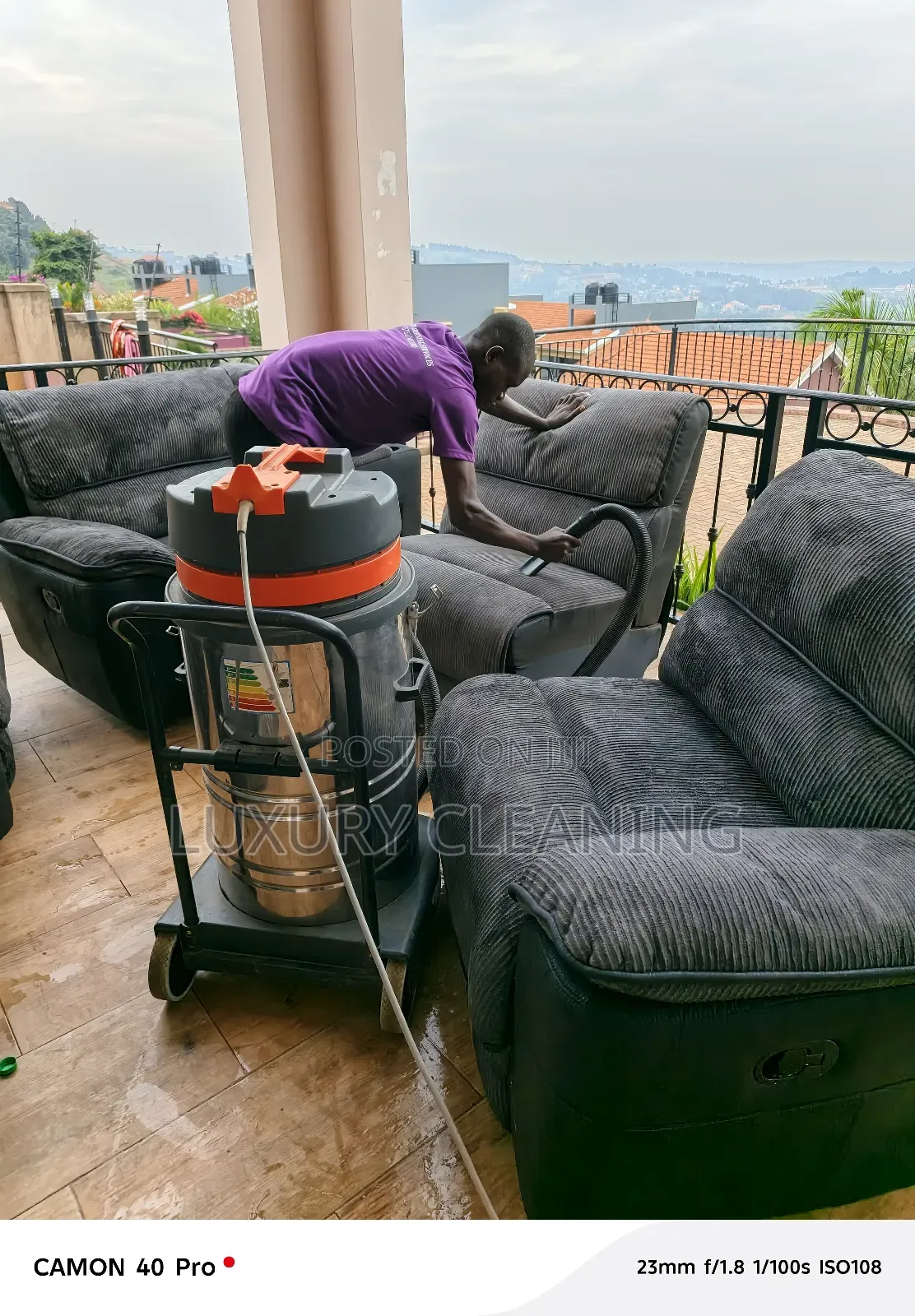 Sofasets Cleaning Vacuuming
