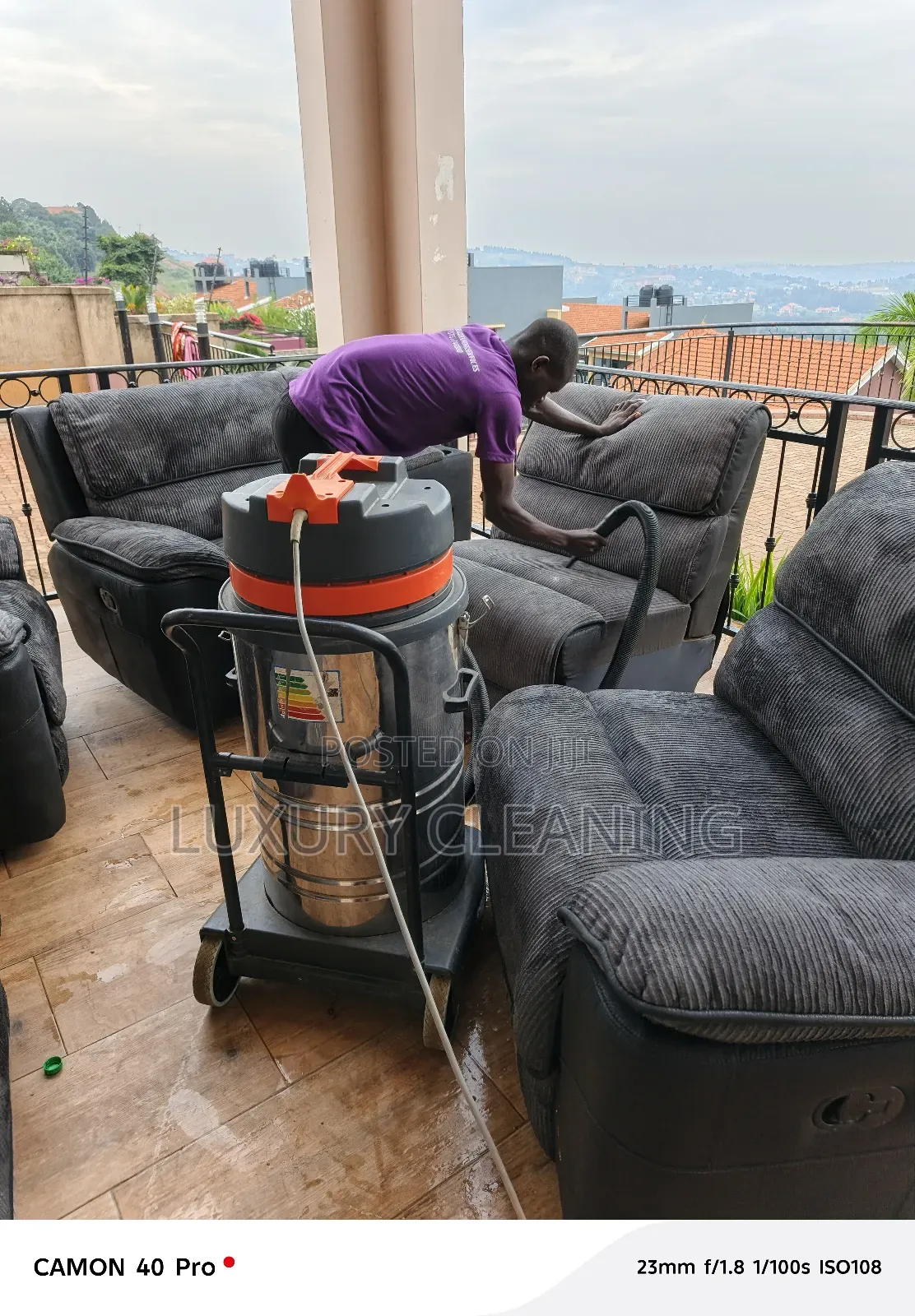 Sofasets Cleaning Vacuuming