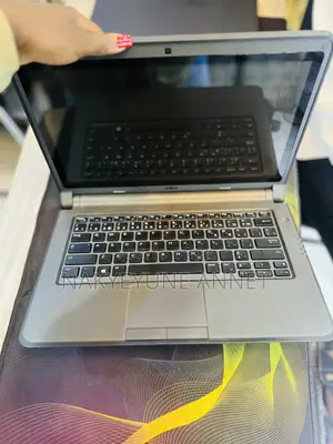 Laptop Dell Latitude 13 3340 4GB Intel Core i3 HDD 500GB