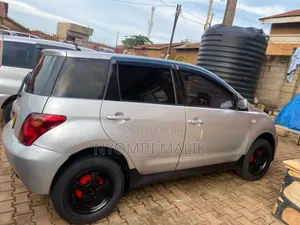 Toyota IST 2005 Silver