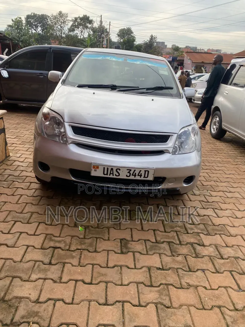 Toyota IST 2005 Silver