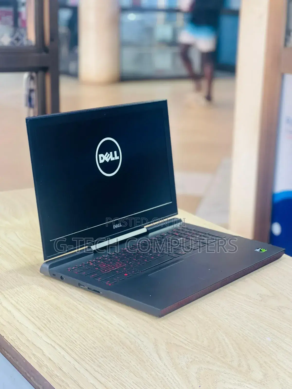 New Laptop Dell Inspiron 15 7000 8GB Intel Core i7 SSD 512GB