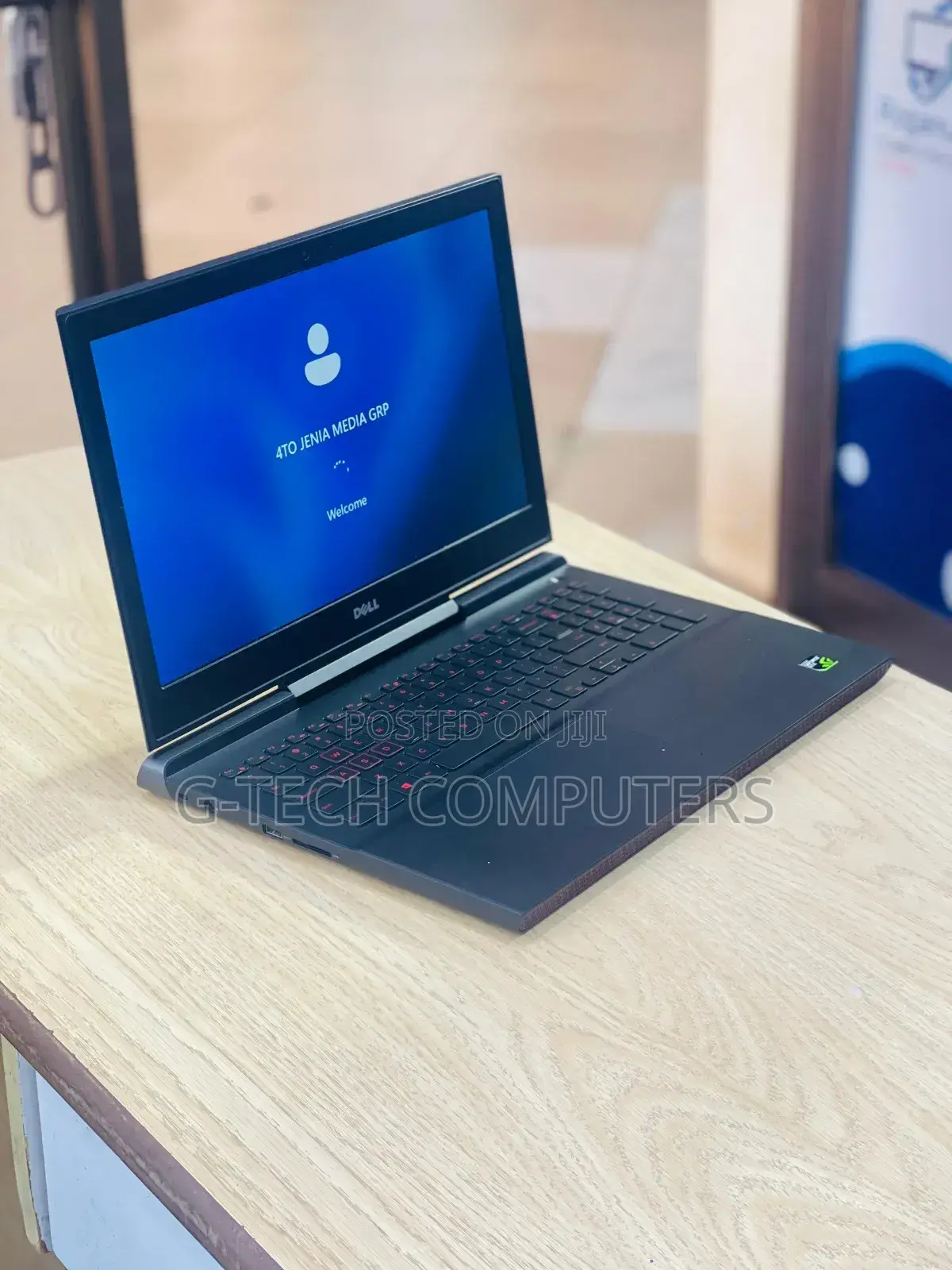 New Laptop Dell Inspiron 15 7000 8GB Intel Core i7 SSD 512GB