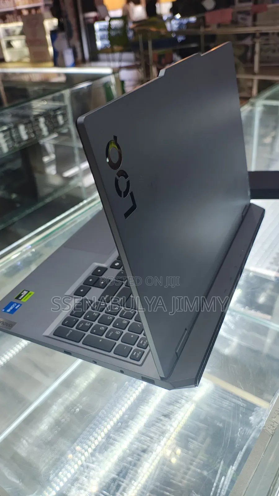 Laptop Lenovo LOQ 15AHP10 16GB Intel Core i5 SSD 512GB