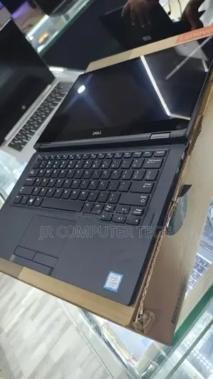 Laptop Dell Latitude 7390 8GB Intel Core i5 SSD 256GB