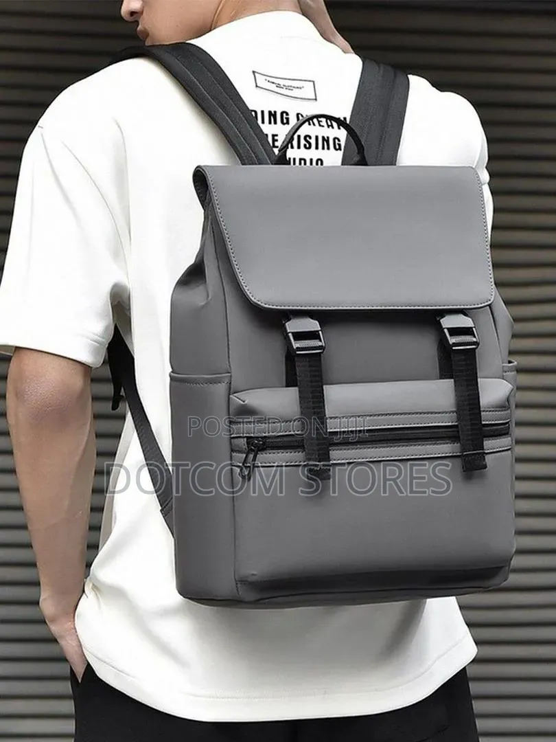 Mast Harbour Men Solid Medium Backpack