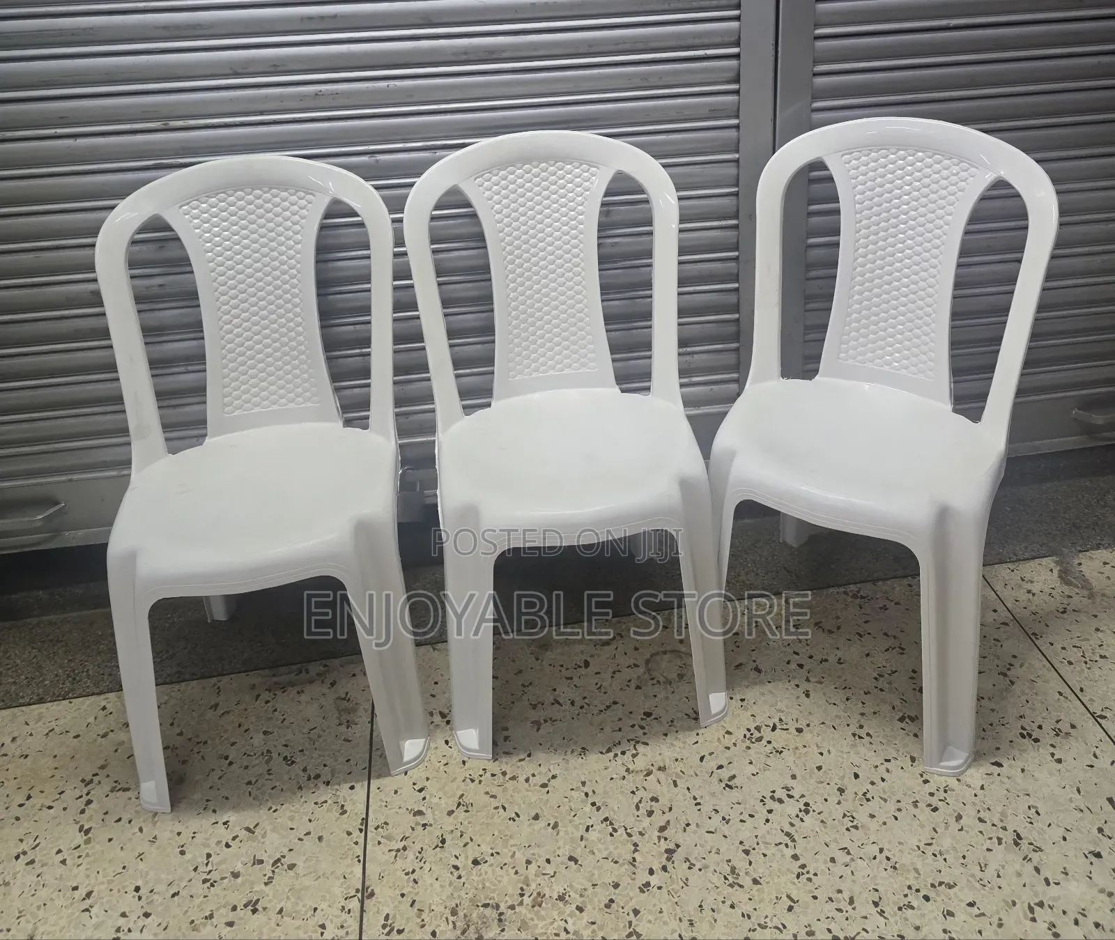 Simple Original Plastic Chairs Plastic Chairs 1pc