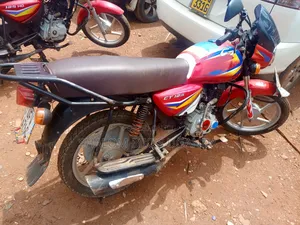 Bajaj CT 125X 2023 Red