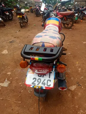 Bajaj CT 125X 2022 Red