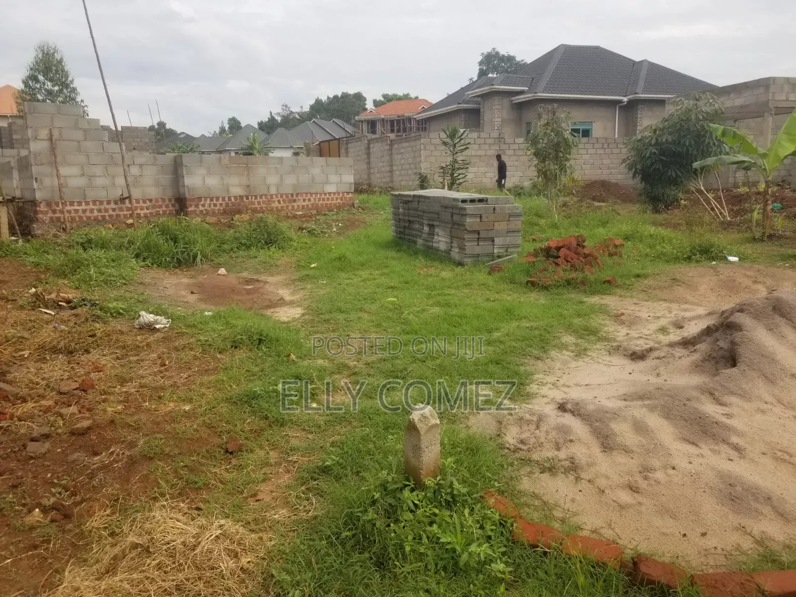 30 by 30 Land for Sale in Kitagobwa