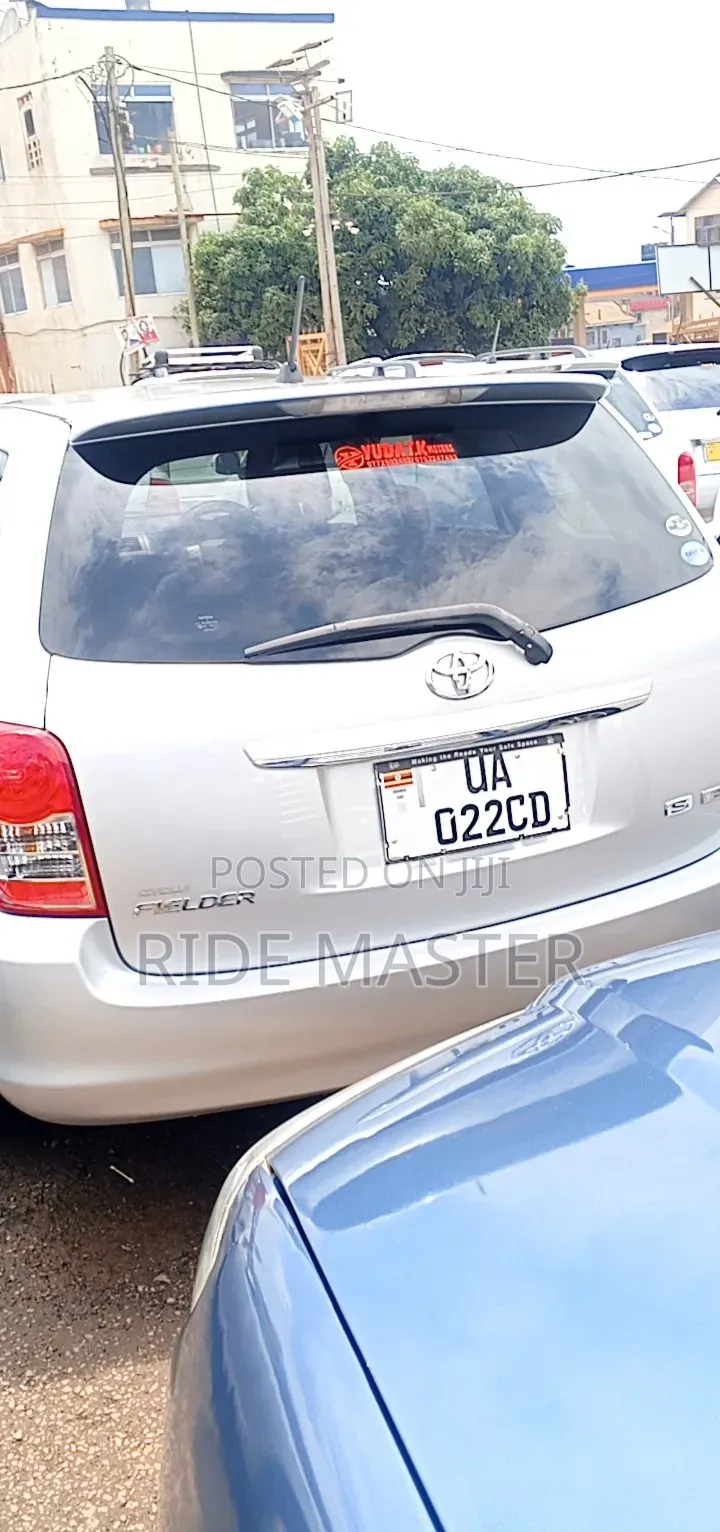 Toyota Corolla Fielder 1.8 Petrol FWD 2011 Silver