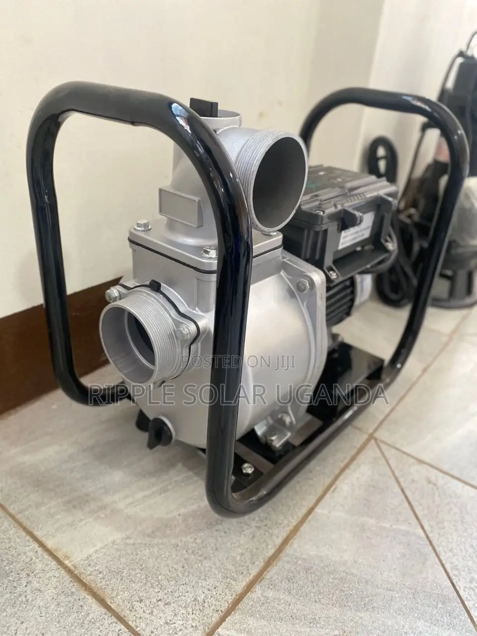 1500w Solar Surface Water Pump 110v 19m Head High Flow Kampala