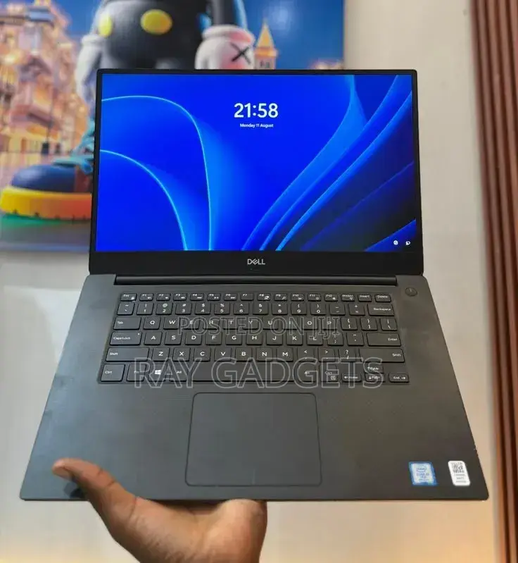 New Laptop Dell Latitude 5530 16GB Intel Core i7 SSD 512GB