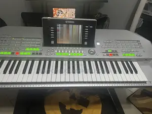 Tyros2 Yamaha Keyboard