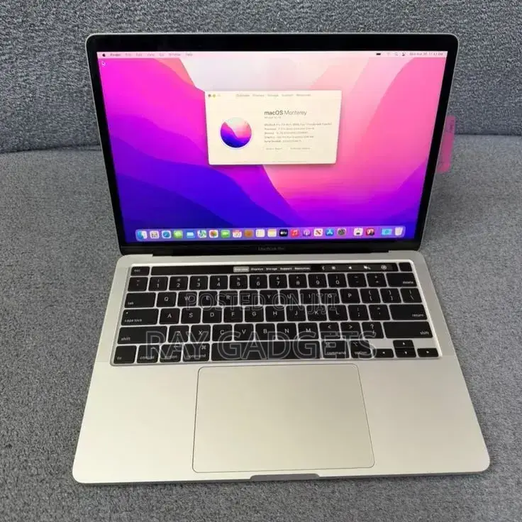New Laptop Apple MacBook Pro 2020 16GB Intel Core i5 SSD 512GB