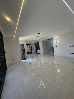 4bdrm Duplex in Kawempe for sale