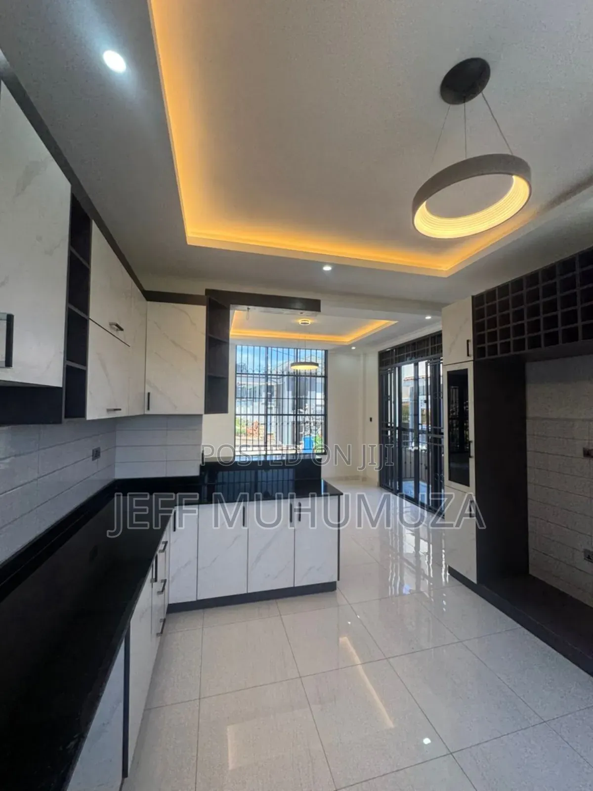 4bdrm Duplex in Kawempe for sale