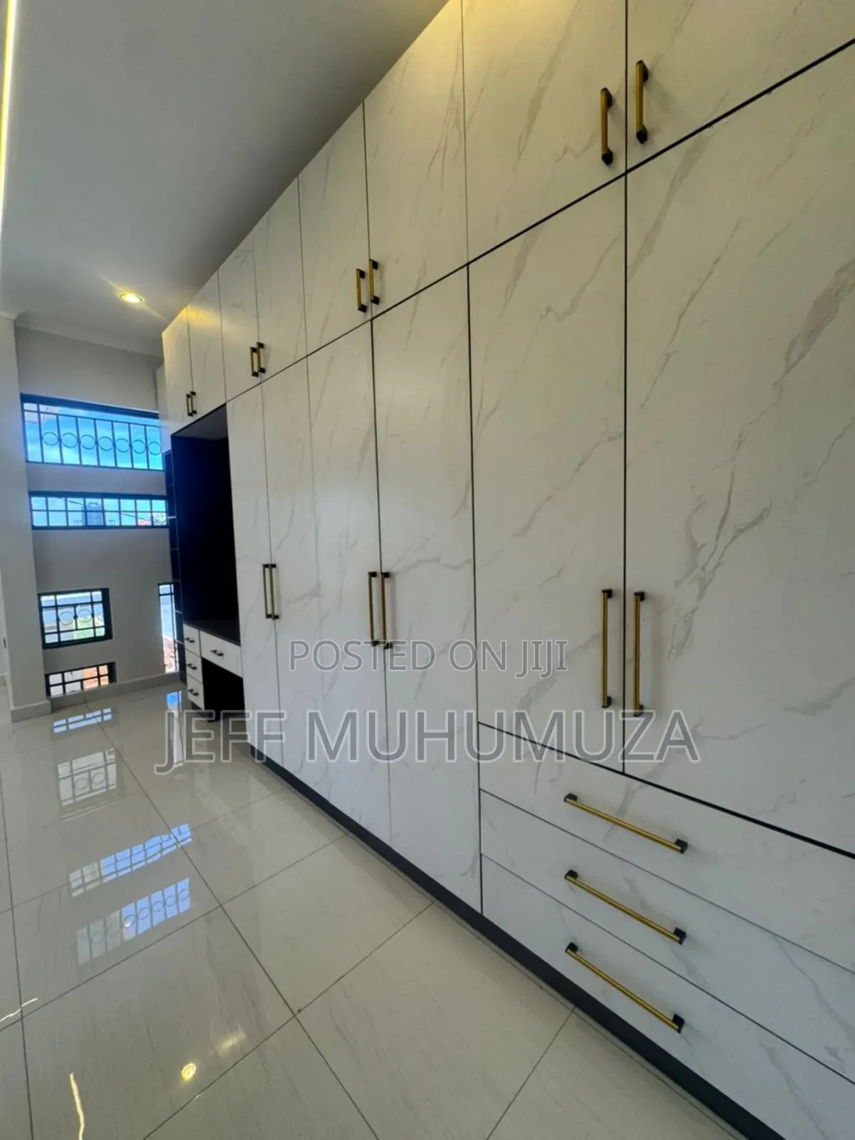 4bdrm Duplex in Kawempe for sale