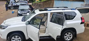 Toyota Land Cruiser Prado 2.7 2018 Pearl