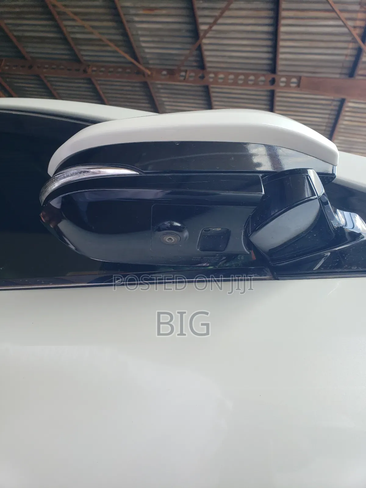 Toyota Harrier 2.0 2017 White