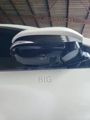 Toyota Harrier 2.0 2017 White