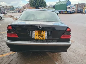 Mercedes-Benz C200 1998 Black