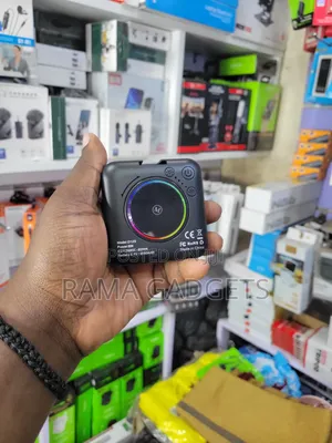 D12s Portable RGB Led Video Light Used for Photography and Filmmaking