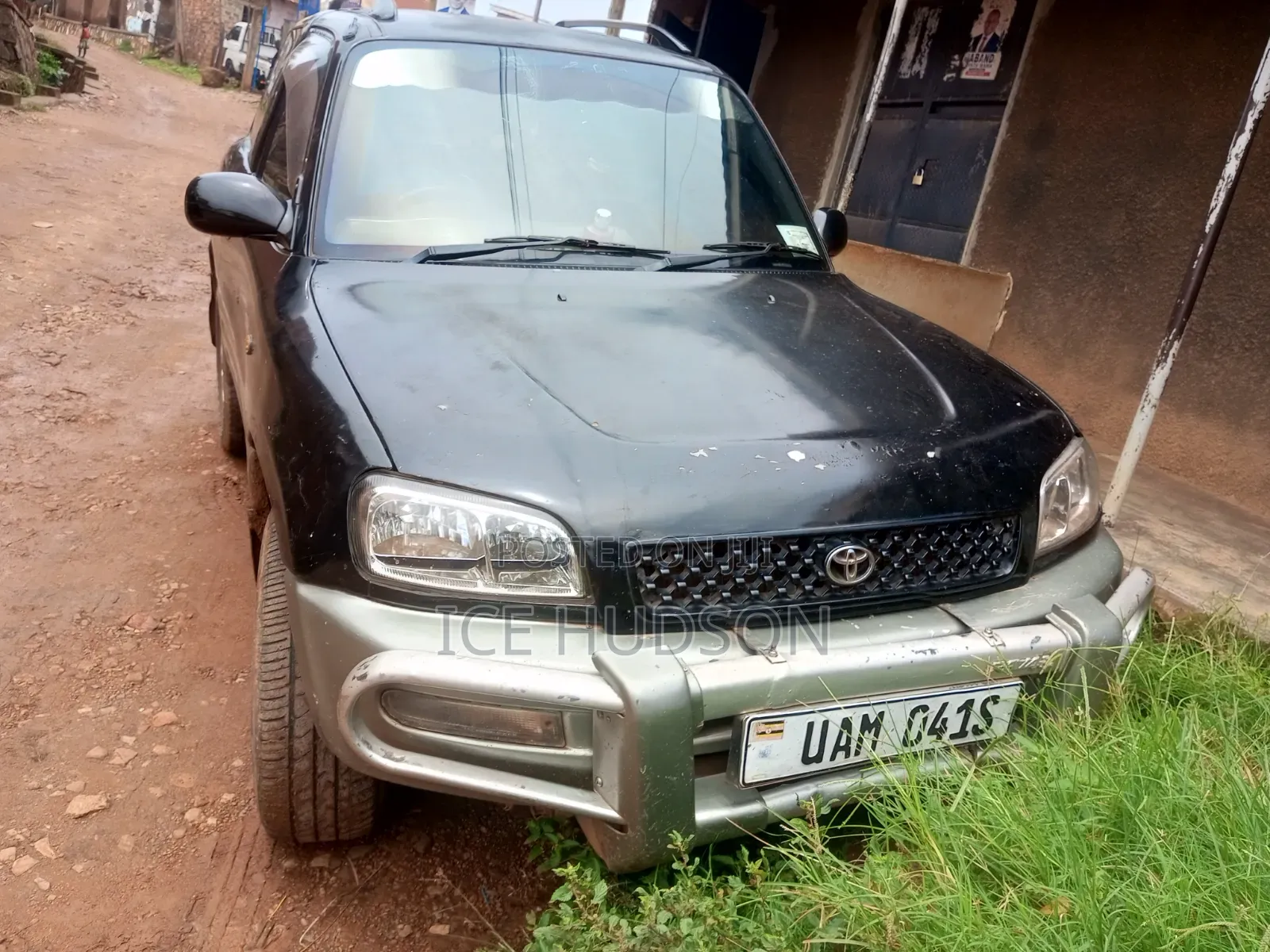 Toyota RAV4 1996 Black