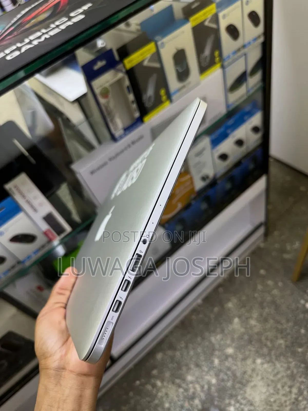 Laptop Apple MacBook Pro 2015 8GB Intel Core i5 SSD 256GB