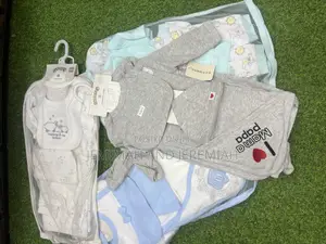 6-Piece Baby Clothing Set