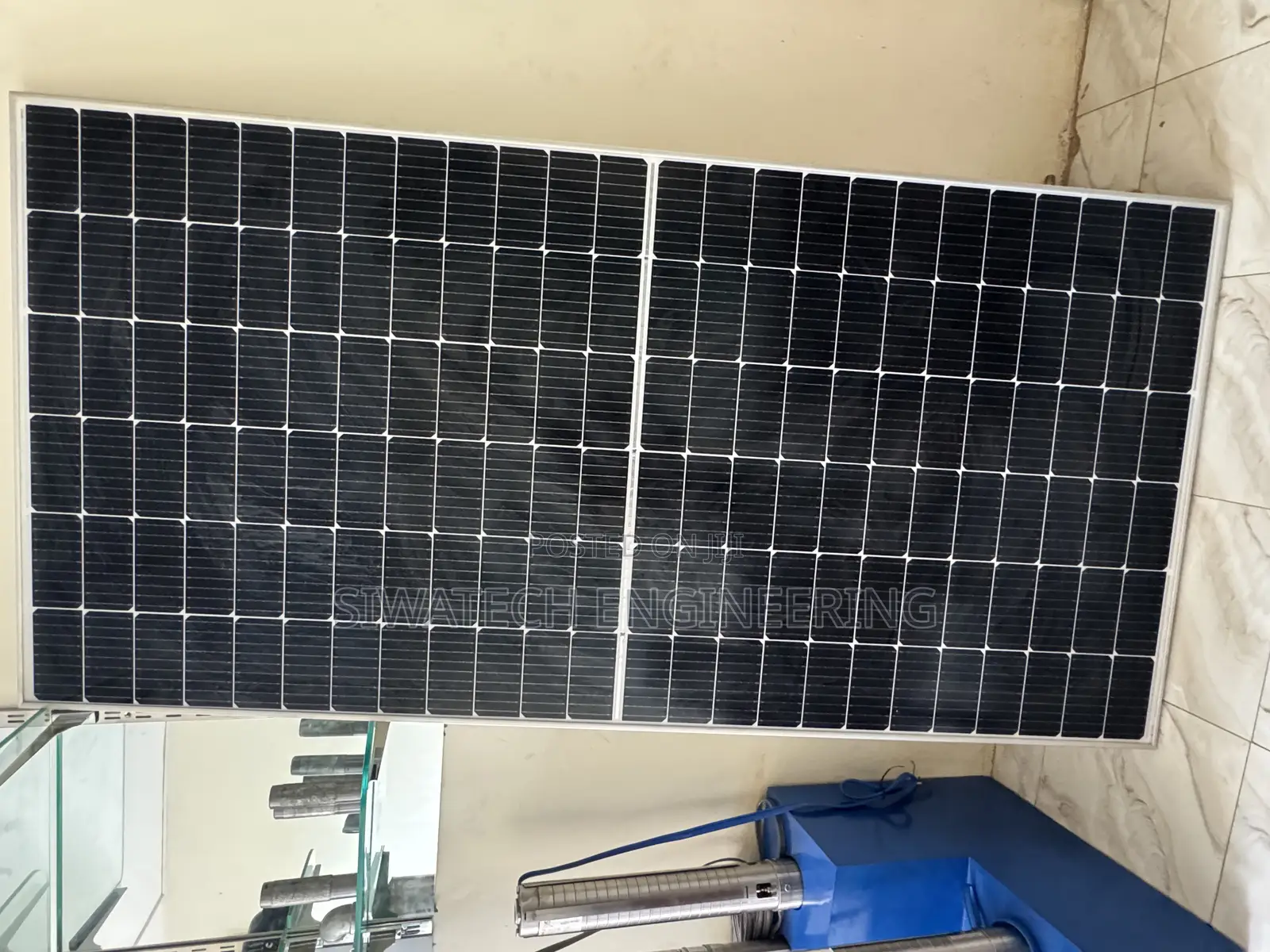 585wMonocrystalline Solar Panels