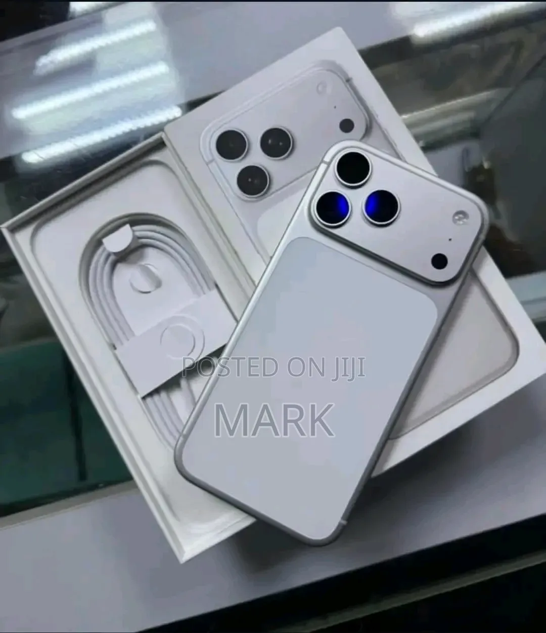 New Apple iPhone 17 Pro Max 256 GB Silver