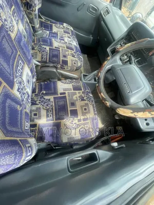 Toyota HiAce 1999 Blue