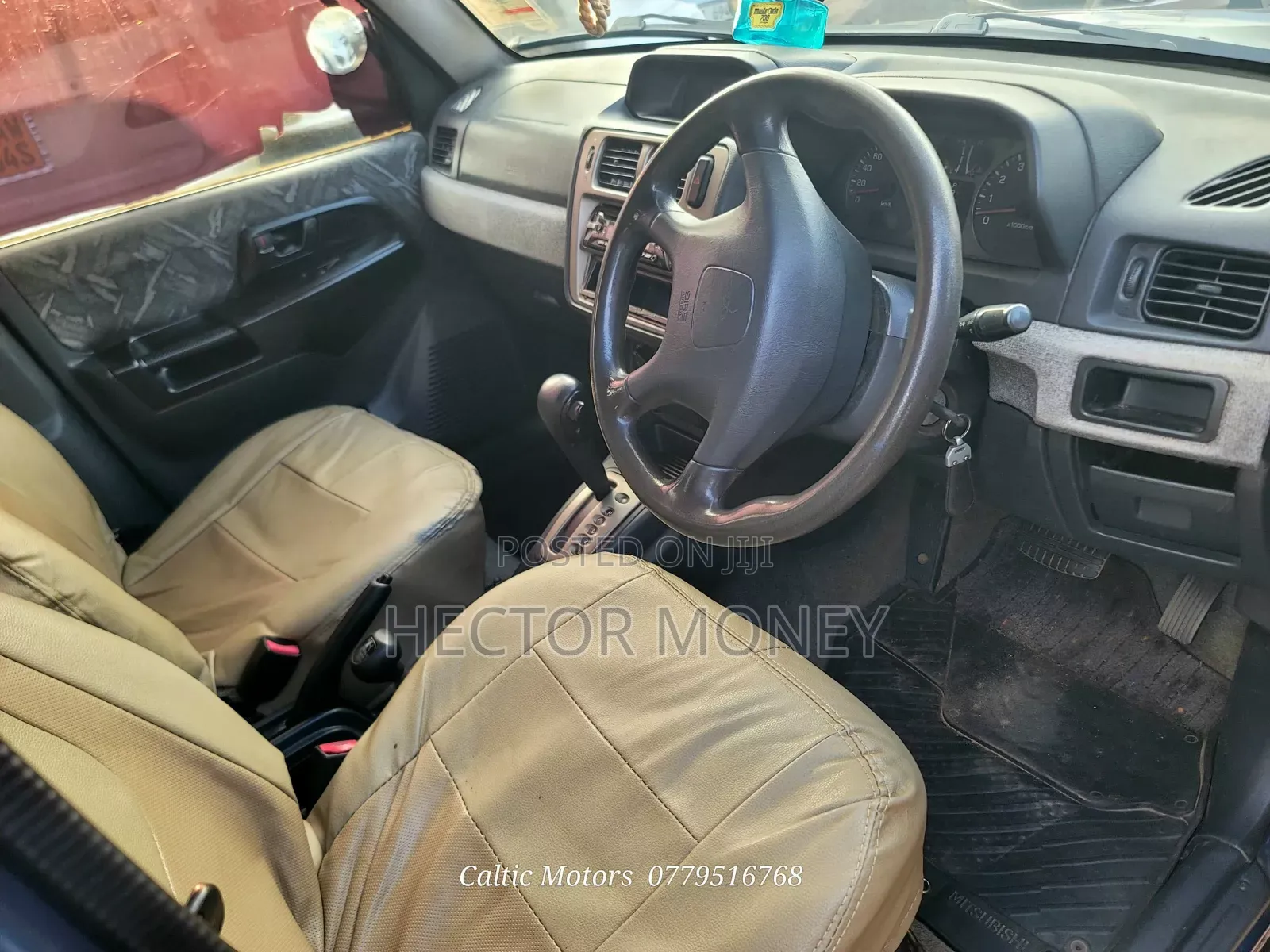Mitsubishi Pajero IO 2001 Blue