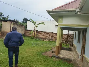 Furnished 3bdrm House in Sonde Estate, Kira for sale