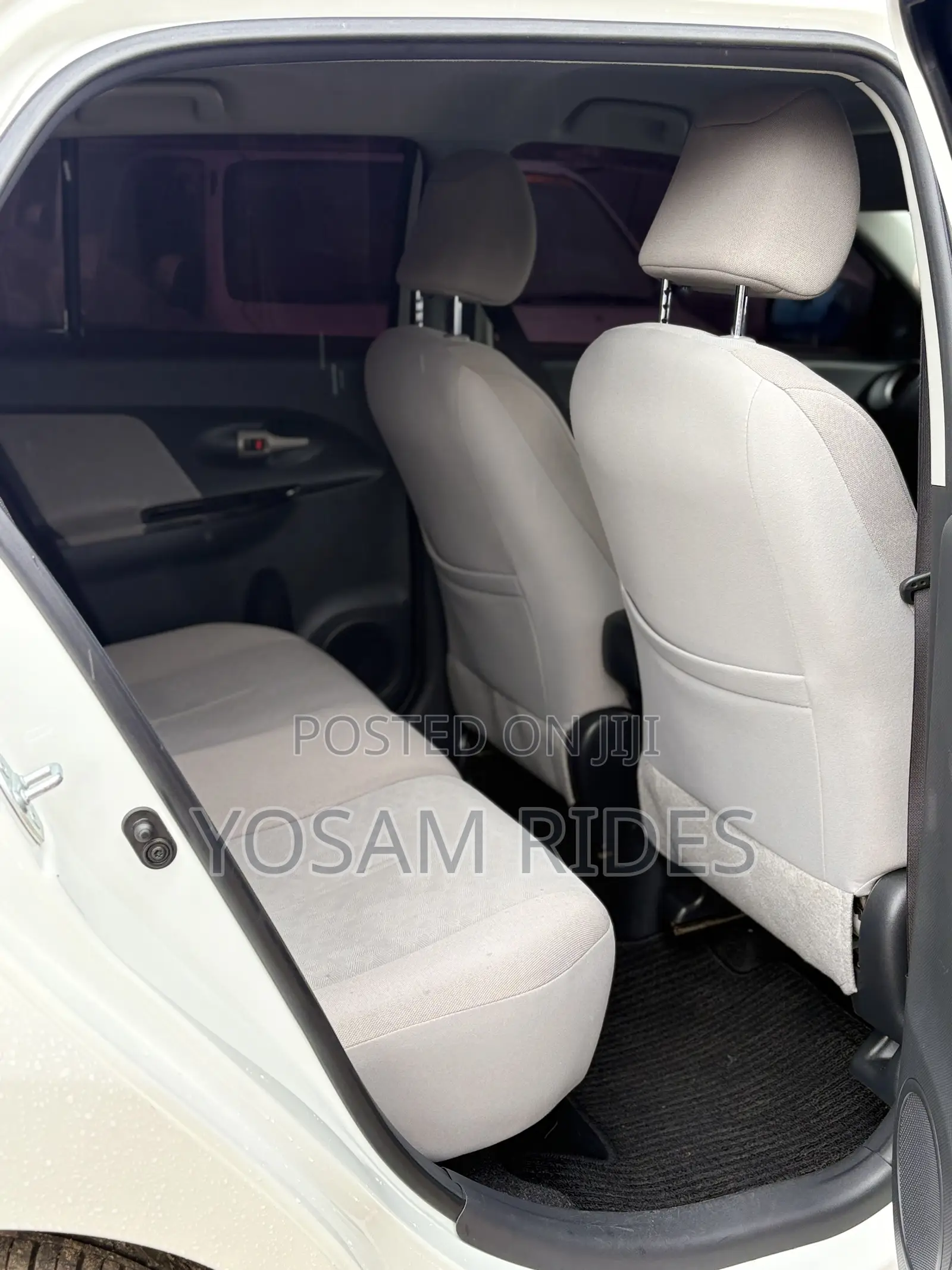 Toyota IST 2011 White
