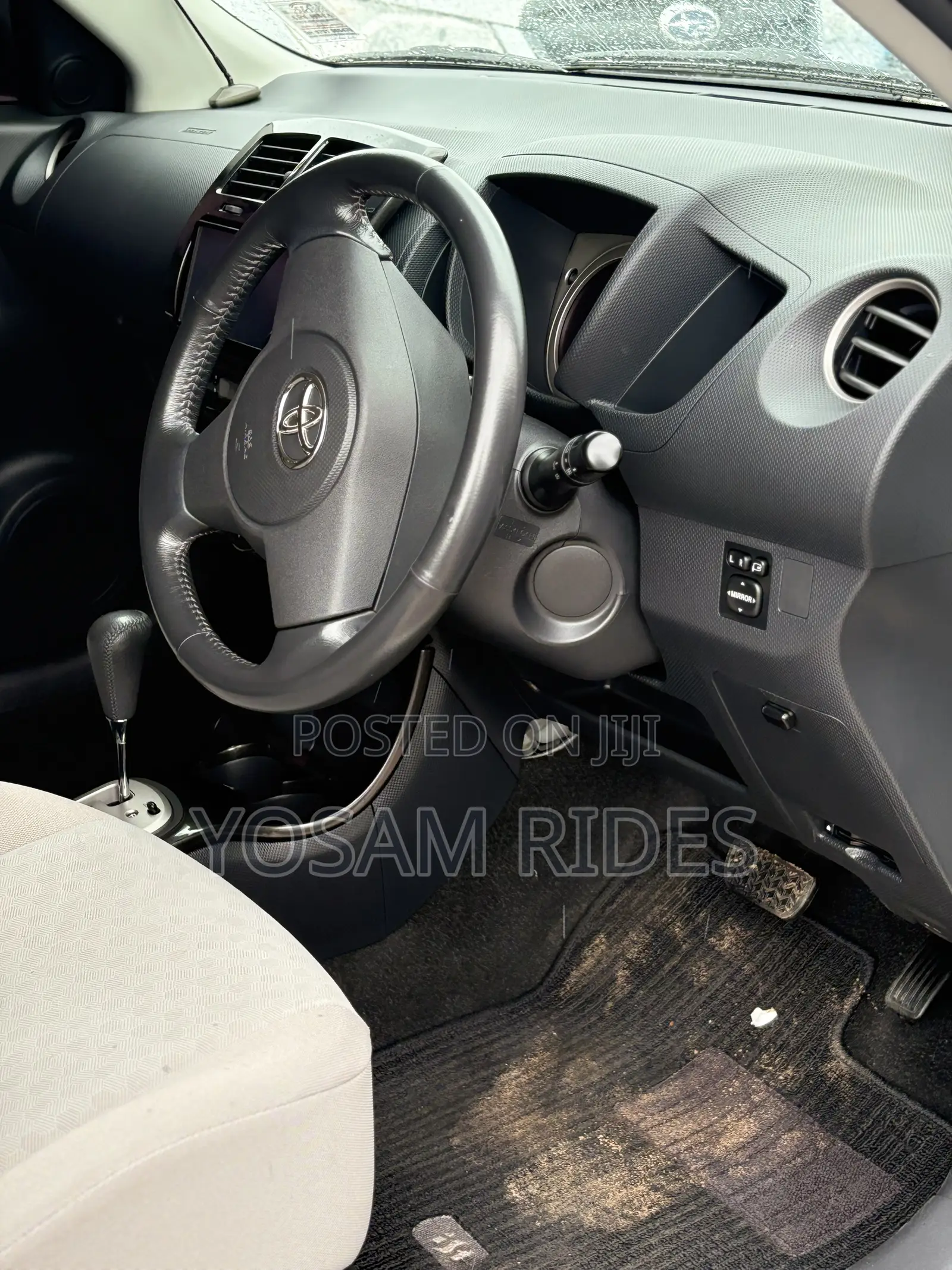 Toyota IST 2011 White