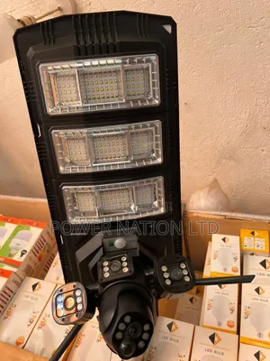 450w Sungrow Solar Street Light With 3 Lense Camera